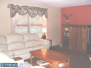 136 Ebbetts Dr, Atco, NJ 08004