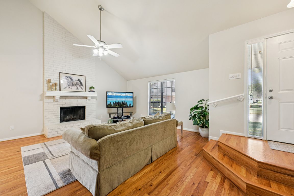 next background image