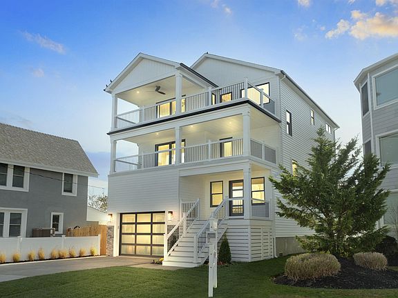 2nd image of 1214 Bayshore Ave