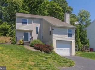 1217 Rhode Island Ln, Downingtown, PA 19335