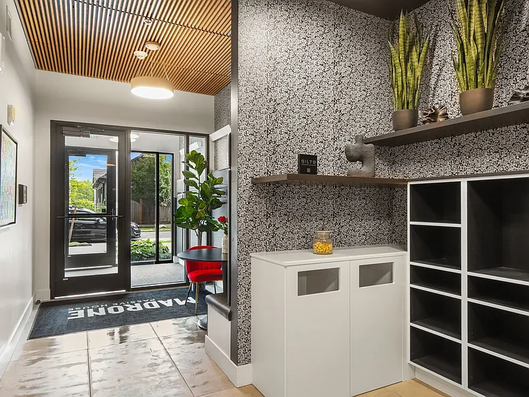 Madrone Passive House, Bright Homes in Walkable Central District Location with W/D in Unit and NE... — Photo 27