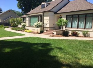 1186 Vallombrosa Ave, Chico, CA 95926