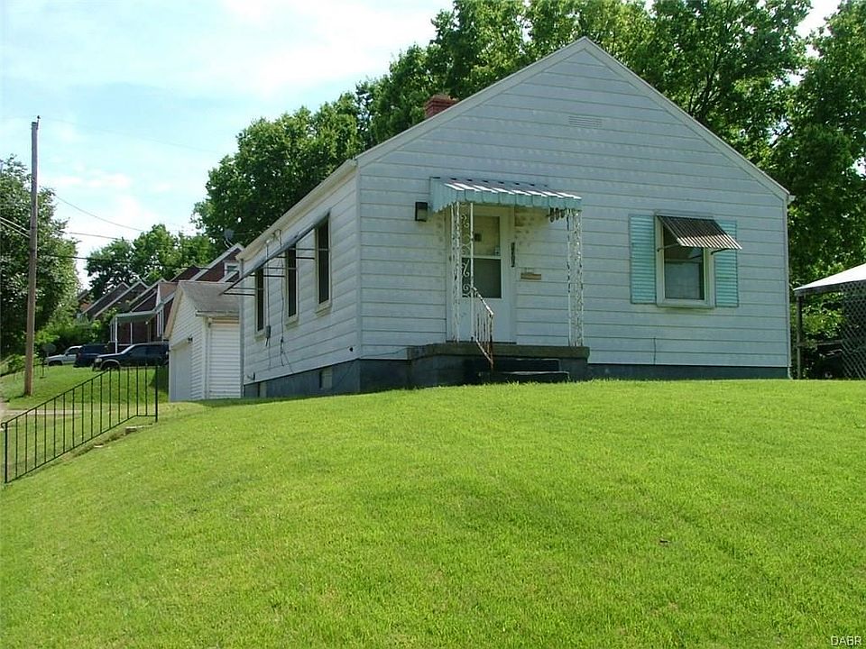 1st image of 2702 McCall St