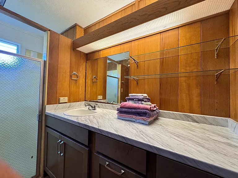 129 Kapualani St — Photo 19