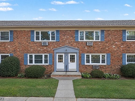 2nd image of 39 Wedgewood Drive #111