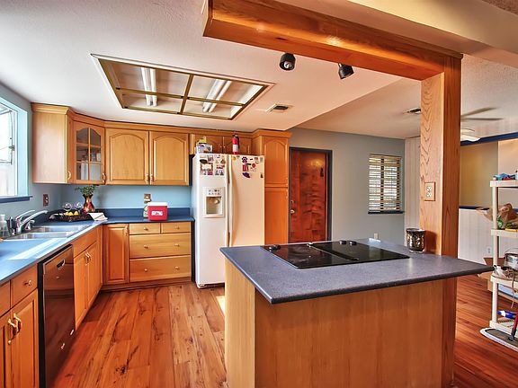 5th image of 1202 William Way
