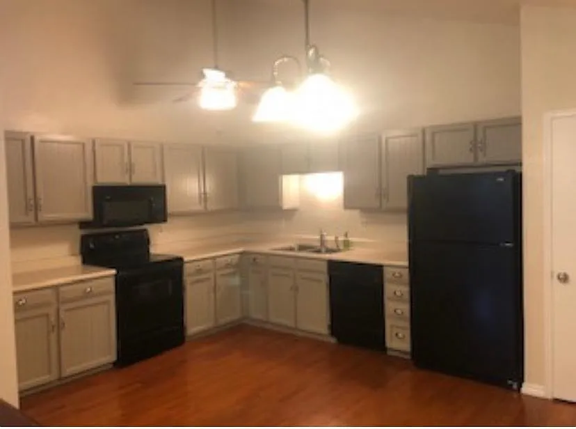 Kitchen. - Wide Acres Rd
