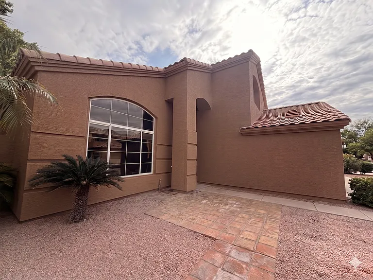 1727 W Thunderhill Dr — Photo 4