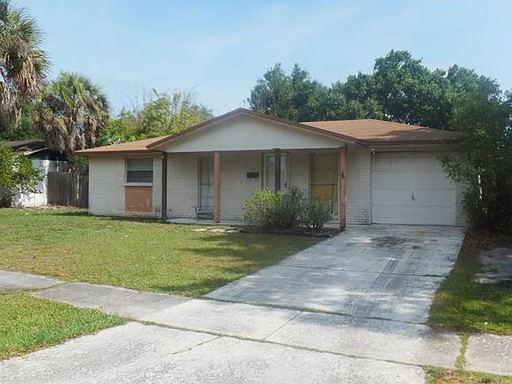 3rd image of 8501 Woodlake Dr