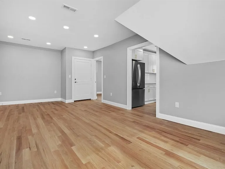66 Stanley St #3 — Photo 14