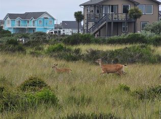 1440 Ocean Crest Avenue SW, Ocean Shores, WA 98569