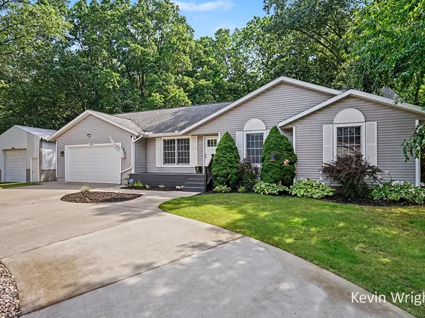 1802 Duchess Ct, Muskegon, MI 49445