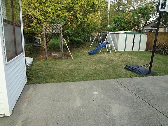 4th image of 931 Chippewa Cir
