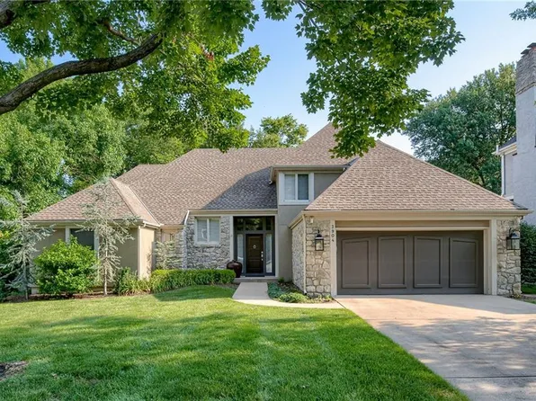 3904 W 101st Ter, Overland Park, KS 66207