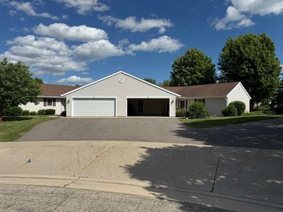 109 Elizabeth Ct, Deerfield, WI, 53531