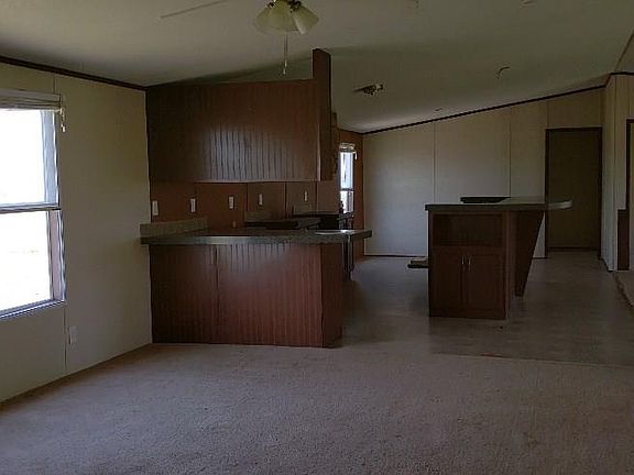 5th image of 6025 Black Springs Ln