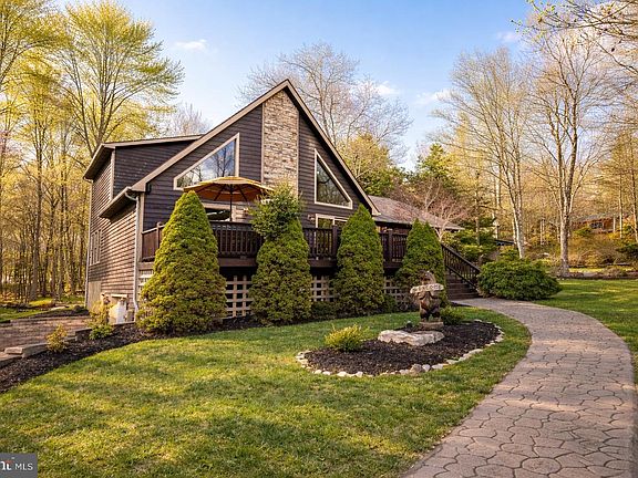 4th image of 891 Mountainview Dr