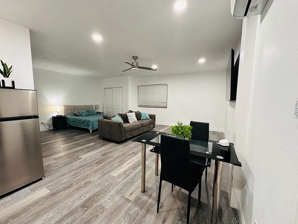 117 Whittier Ln #3