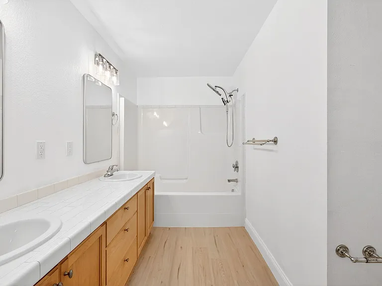 443 Harris Ln — Photo 14