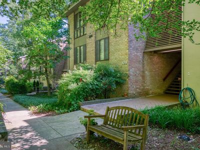 109 Cross Keys Rd UNIT R109D, Baltimore, MD, 21210