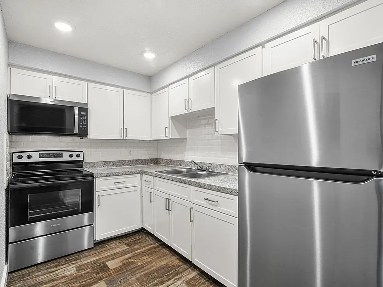 Loft at Third Apartments — Photo 38