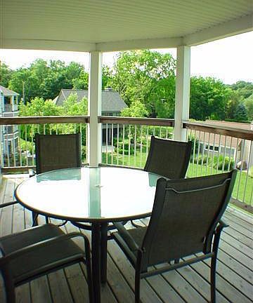 3rd image of 315 Singapore Ct