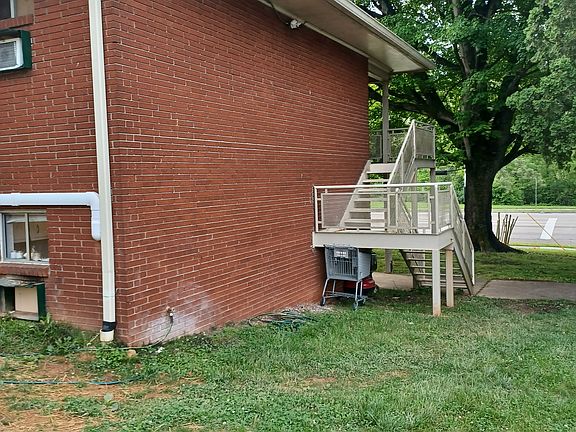 3rd image of 5101 Asheville Hwy APT 16-A