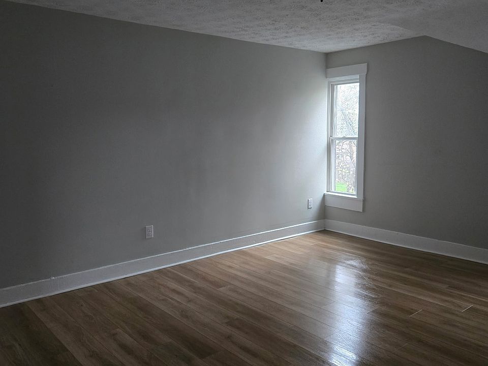 1st image of 47 Potomac St