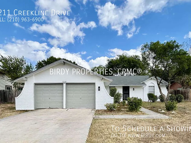 8211 Creekline Dr — Photo 32