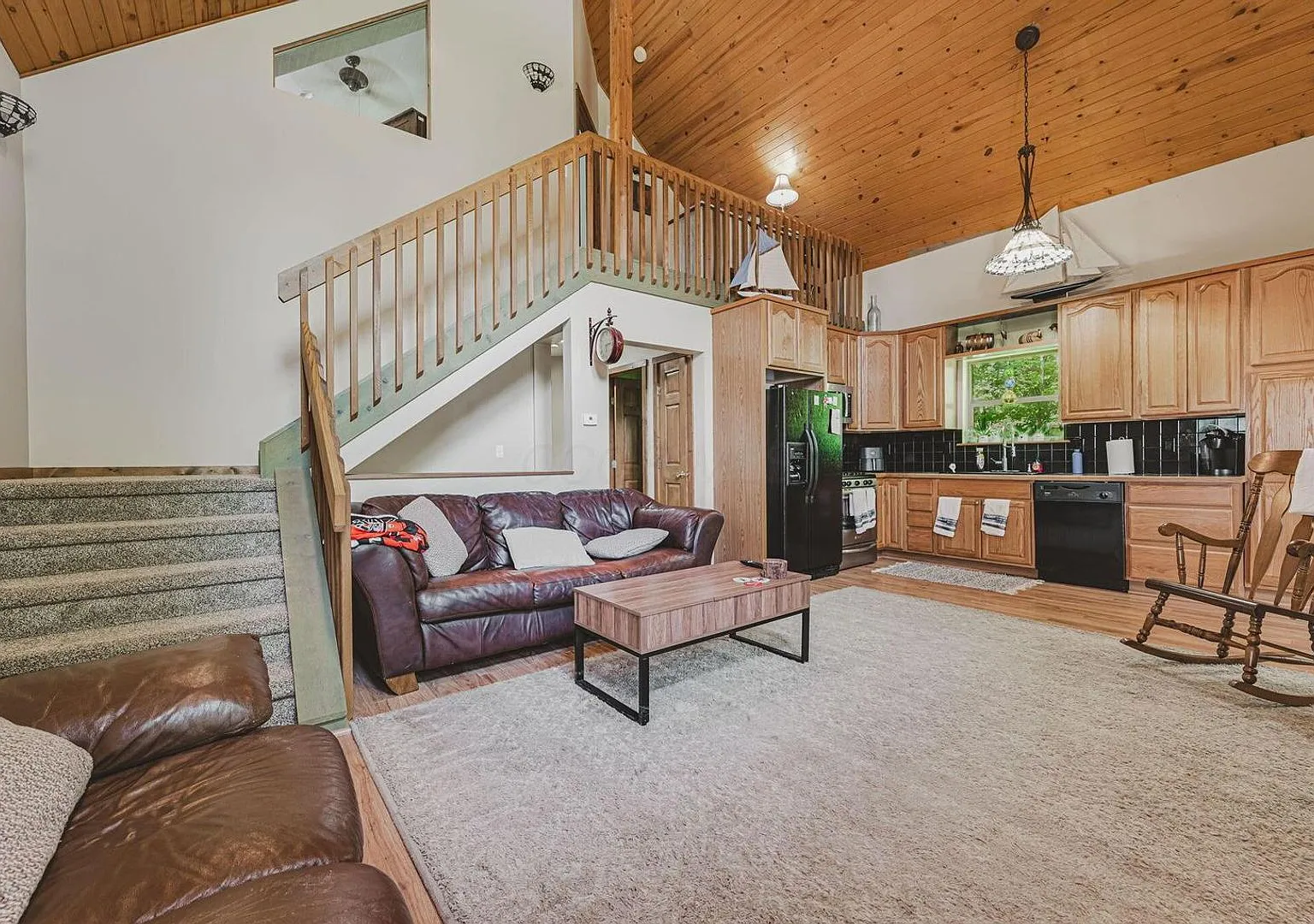 Beautiful Buckeye Lake Rental- Don't Miss Out! — Photo 4