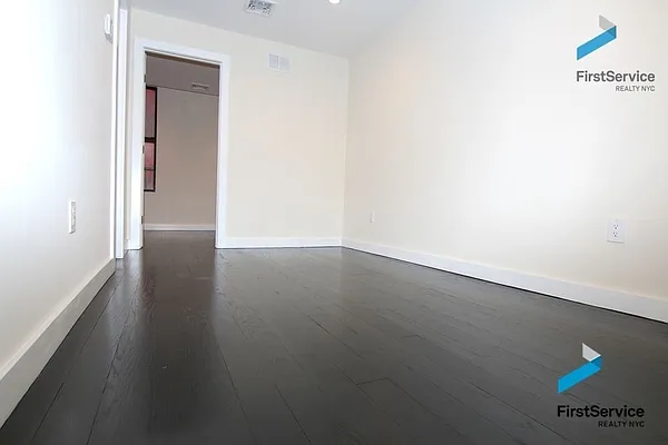 Rented by FirstService Realty (legacy) | media 35