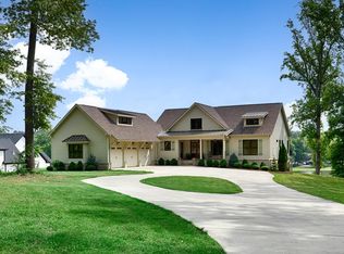 793 Davis Rd, Rogersville, AL 35652