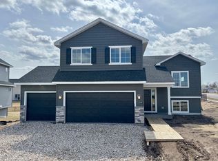 11359 5th St NE, Hanover, MN 55341