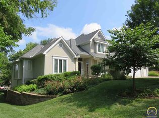 5718 SW 38th St, Topeka, KS 66610