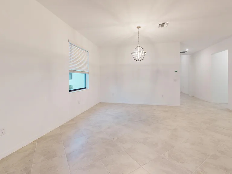 15888 Honey Suckle St — Photo 31