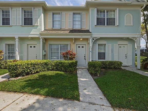 2nd image of 16635 Hemingway Dr