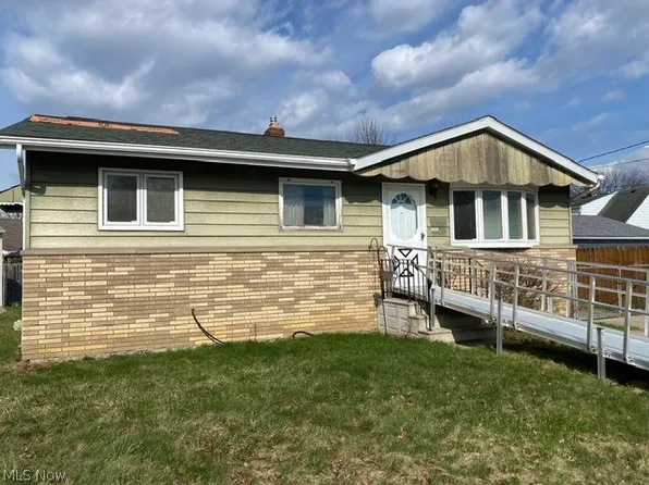 6024 Brook Ct, Brookpark, OH 44142