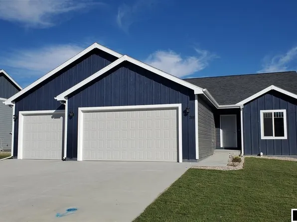 745 Camp Davis Cir, Evansville, WY 82636