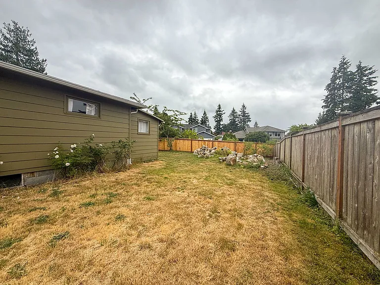 20730 33rd Ave W — Photo 21