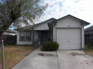 8744 Seven Seas Dr, San Antonio, TX 78242