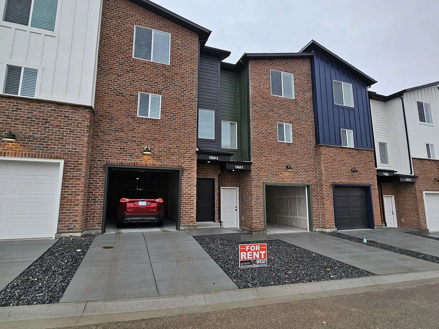Beautiful townhome in Perry — Photo 3