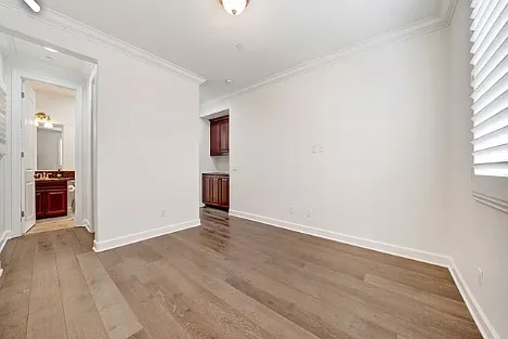 5 bed, 3522 sqft, $1,600 — Photo 3
