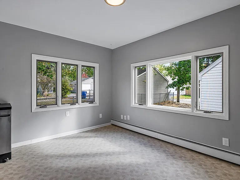 2082 Berkeley Ave — Photo 13