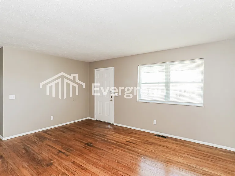 1653 Brightview Dr — Photo 3