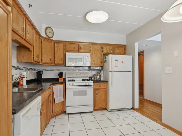 10238 Southwest Hwy APT 1B, Chicago Ridge, IL 60415