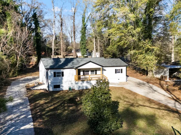 1794 Blossom Ln, Austell, GA 30168