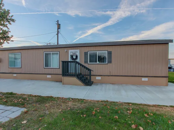 59 Compton Ln, Richland, WA 99354