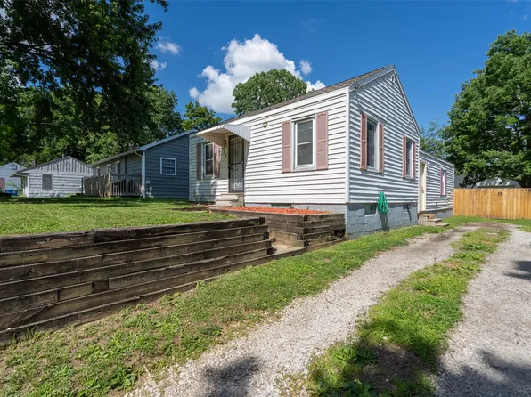 1275 E 36th Ct, Des Moines, IA 50317