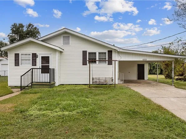 146 Oak St, Hahnville, LA 70057