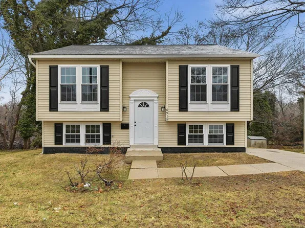 6915 Adel St, Capitol Heights, MD 20743